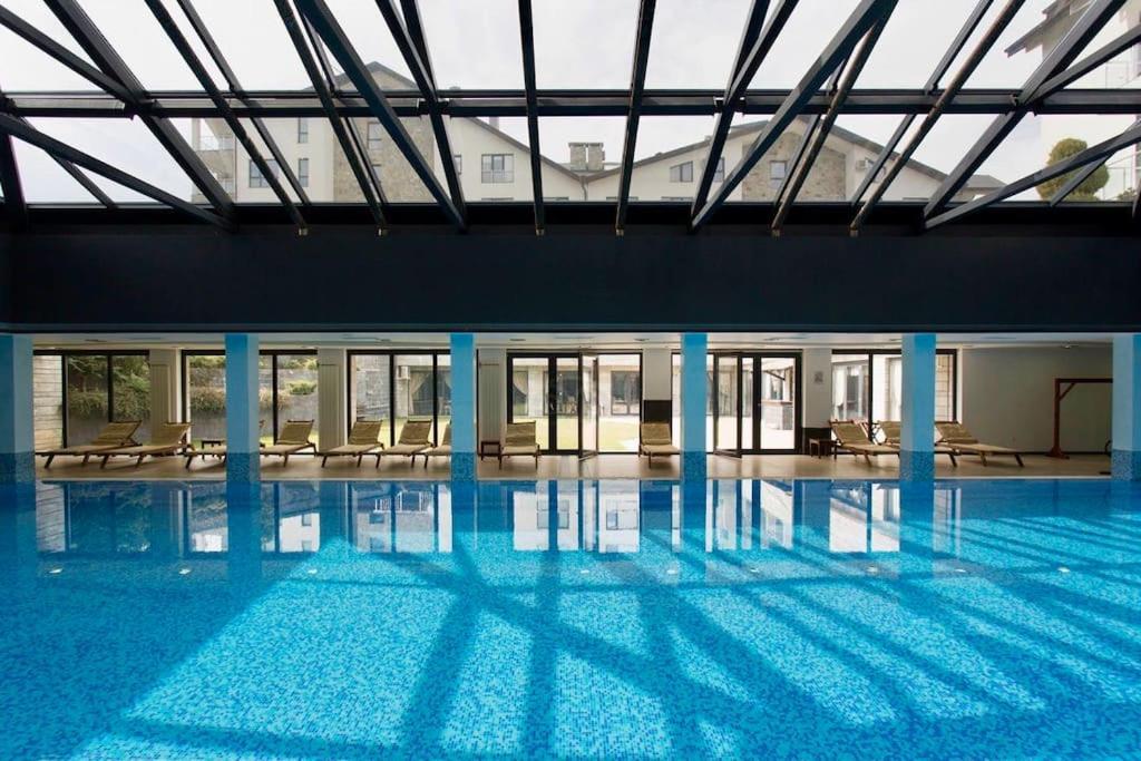 Luxury Penthouse With A Lavish Spa And 2 En-Suite Bedrooms Bansko Ngoại thất bức ảnh