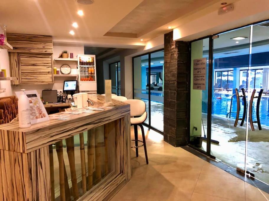 Luxury Penthouse With A Lavish Spa And 2 En-Suite Bedrooms Bansko Ngoại thất bức ảnh