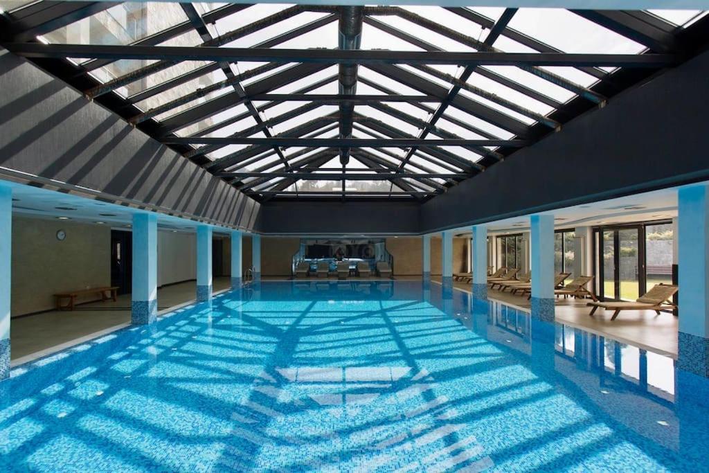 Luxury Penthouse With A Lavish Spa And 2 En-Suite Bedrooms Bansko Ngoại thất bức ảnh