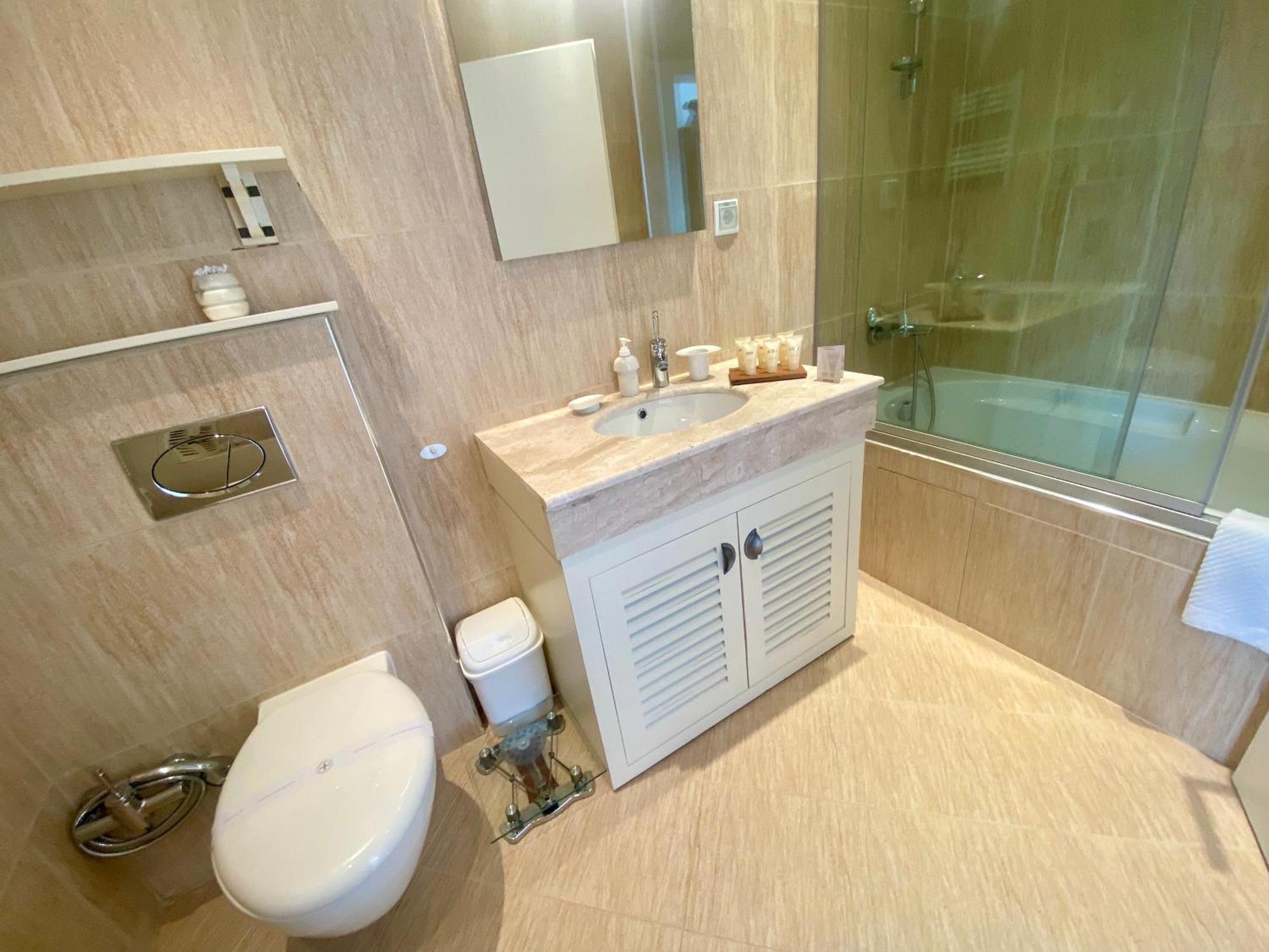 Luxury Penthouse With A Lavish Spa And 2 En-Suite Bedrooms Bansko Ngoại thất bức ảnh